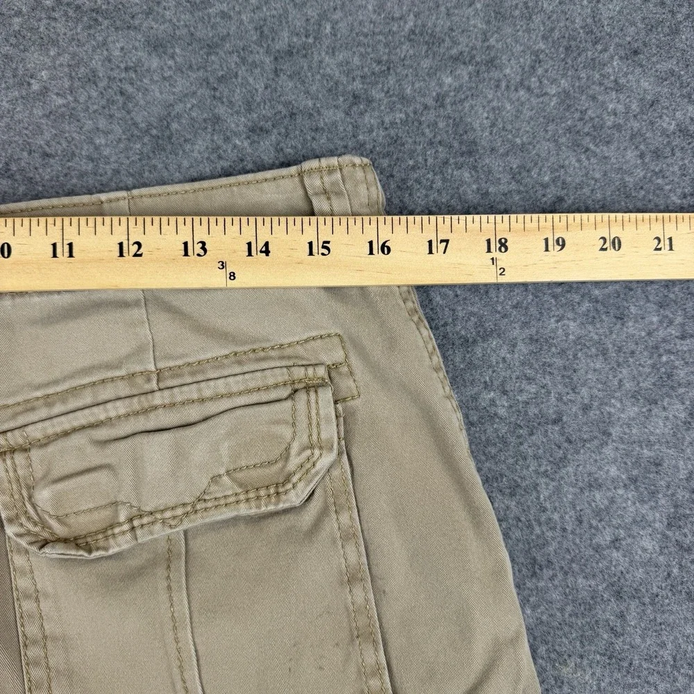 UNIONBAY Men's Survivor Cargo Shorts Khaki Size 32 Tan Hiking Cotton Utility